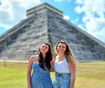 Chichén Itzá: Early Access + Guided Tour + Transfer from Cancún or Riviera Maya